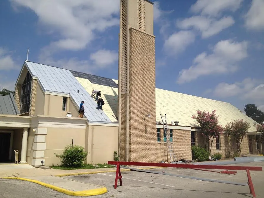 Custom yard maintenance in Selma, TX by KPS Services