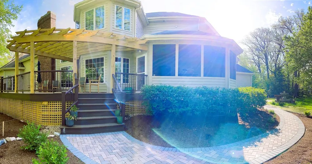 Top-rated yard cleanup service in Woodstock, IL by KR Builders