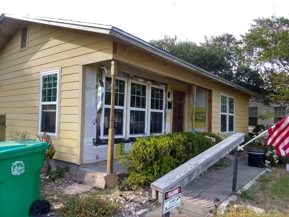 Reliable lawn mowing service experts serving Corpus Christi, TX - K&R Contracting