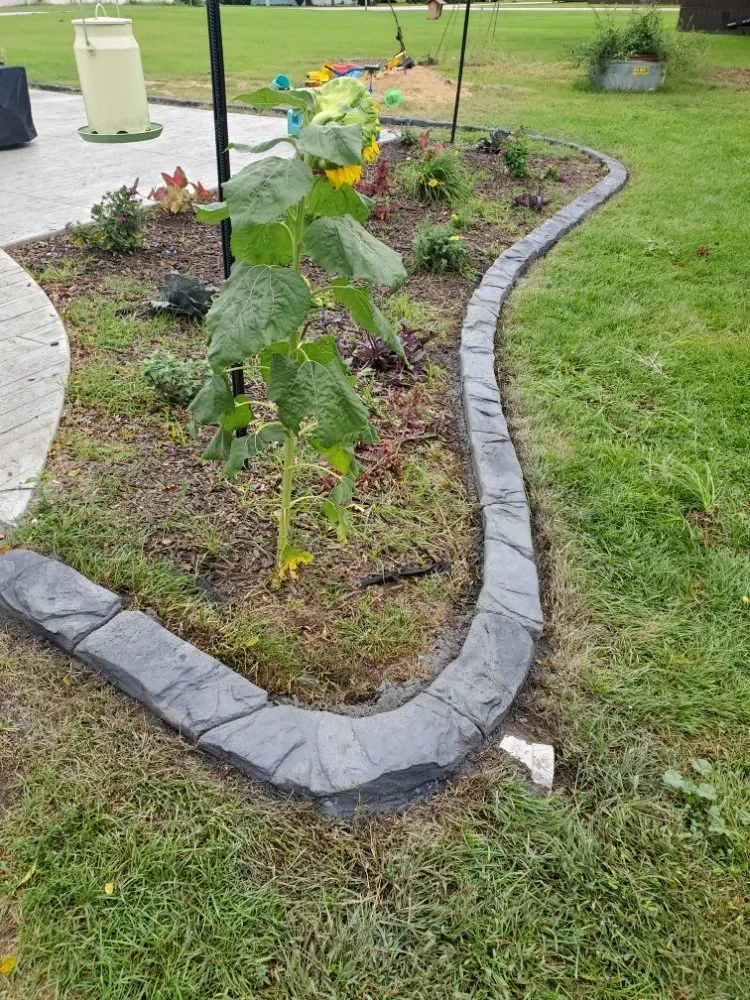 Custom yard cleanup service for beautiful yards in Lone Rock, WI by Krafty Kurbs