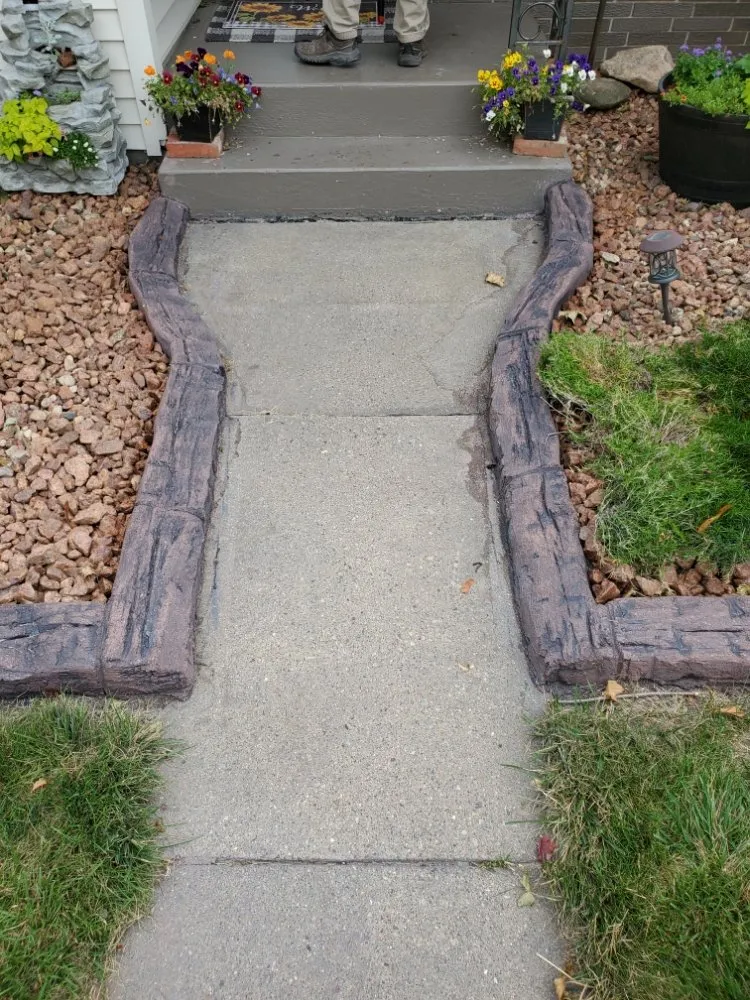 Expert outdoor landscaping experts serving Lone Rock, WI - Krafty Kurbs