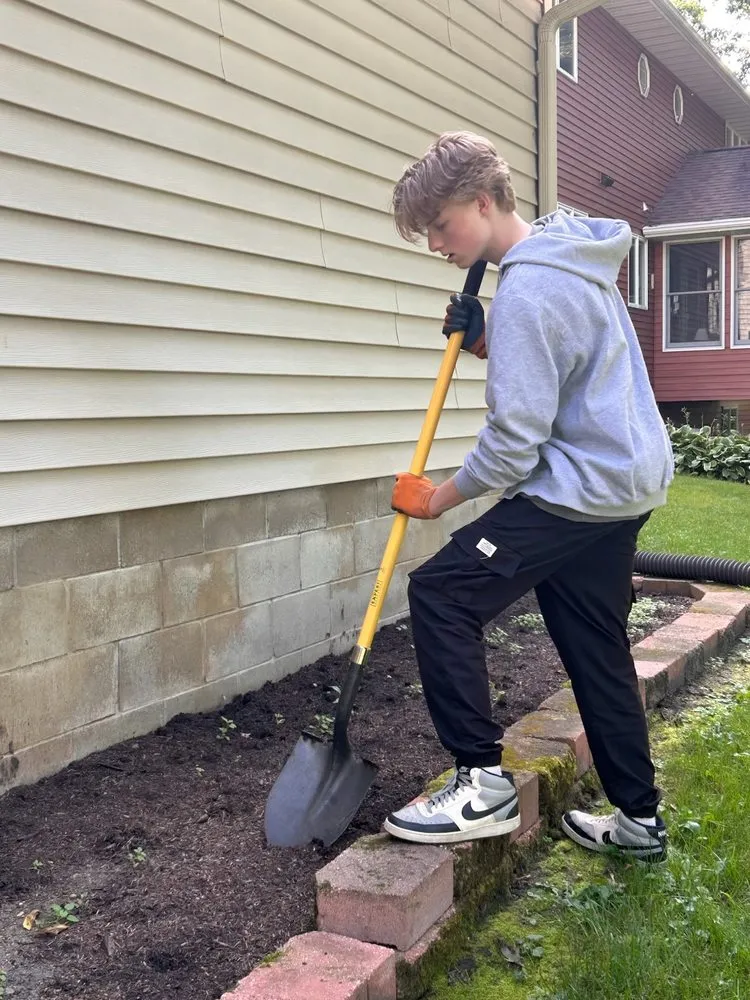 Affordable yard maintenance experts serving Rochester, MN - Kramer Solutions