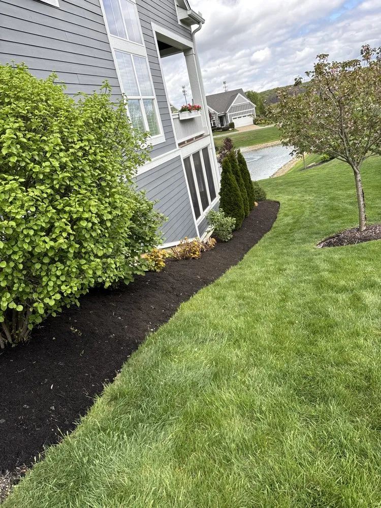 Affordable garden landscaping in Canal Winchester, OH by Kraynakd Home & Lawn Care