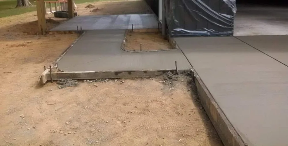 Custom lawn mowing service for beautiful yards across Lansing, MI - KRD Concrete Works