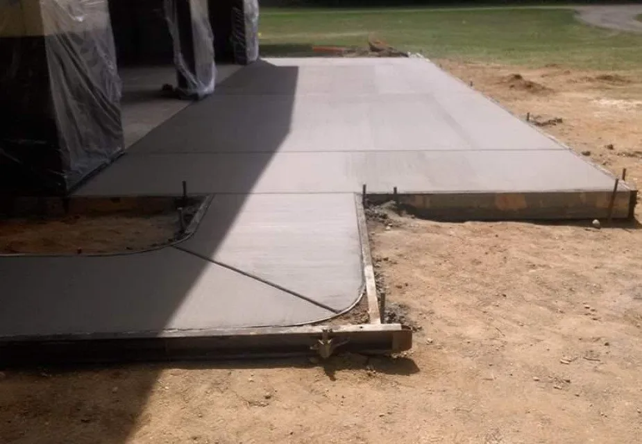 Reliable outdoor landscaping for year-round maintenance across Lansing, MI - KRD Concrete Works