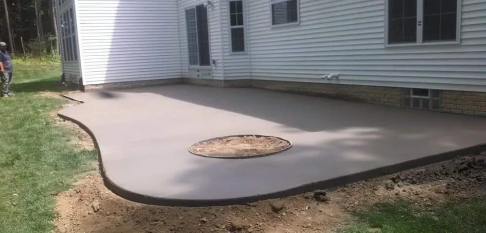 Affordable garden landscaping in Lansing, MI by KRD Concrete Works