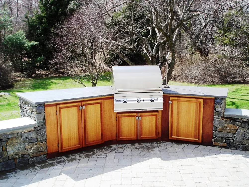 Professional lawn care service experts serving North Billerica, MA - Krefta Landscaping