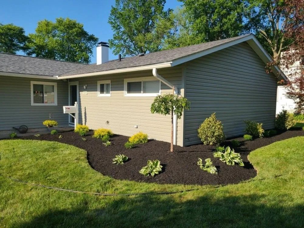 Custom yard maintenance in Berea, OH by Kren’s Kreations