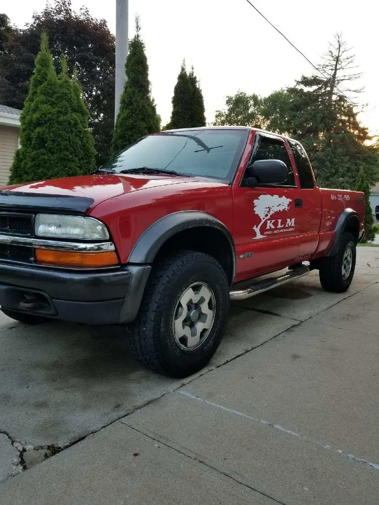 Professional landscaping services in Menomonee Falls, WI - Kringel Landscape Management