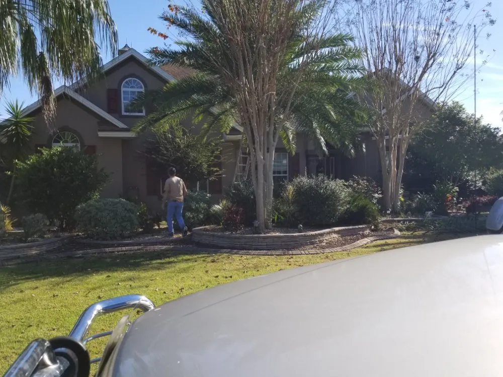 Custom residential landscaping in Weirsdale, FL - Kris Faulkner's Lawn Services