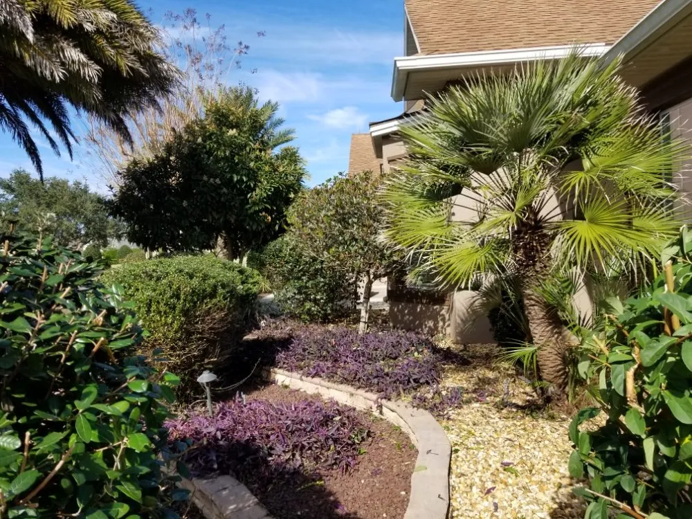 Reliable yard maintenance for homes in Weirsdale, FL by Kris Faulkner's Lawn Services