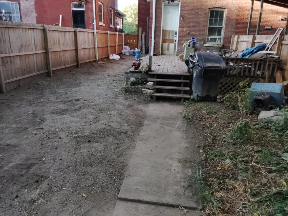 Trusted landscaping services in Louisville, KY - Krisp LawnKutz