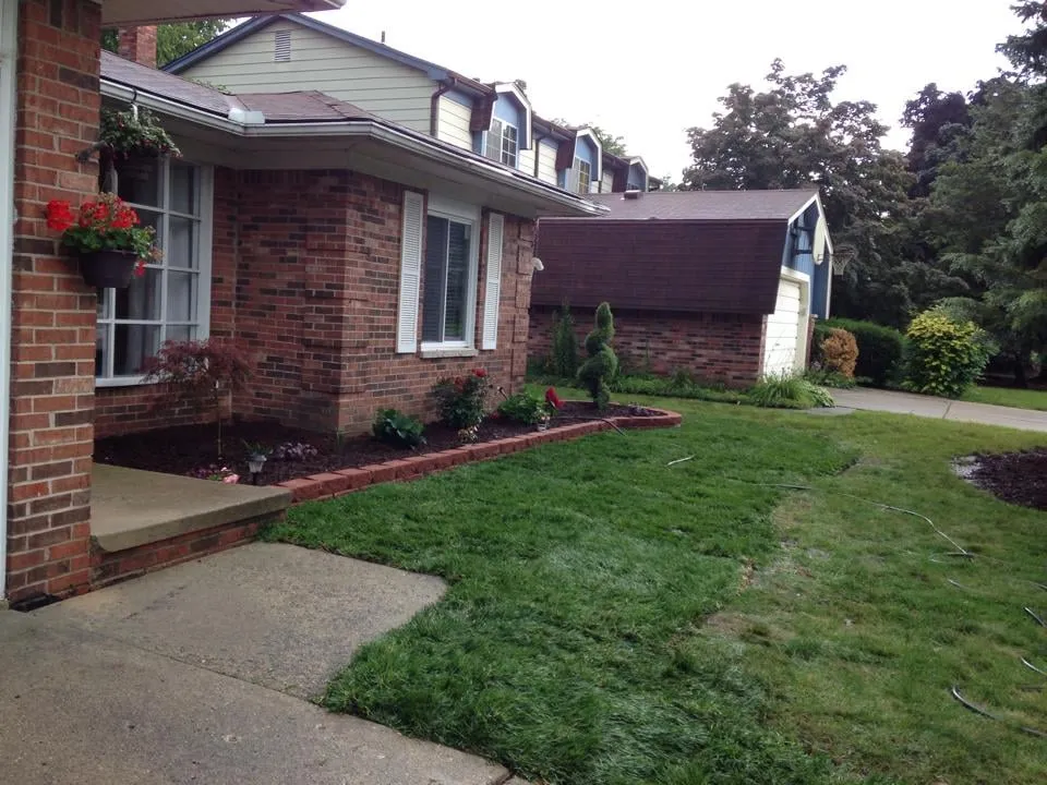 Trusted yard cleanup service experts serving Sterling Heights, MI - Kris's Lawn Care