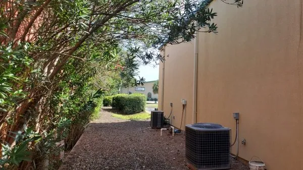 Kristi And David Cleaning Logo