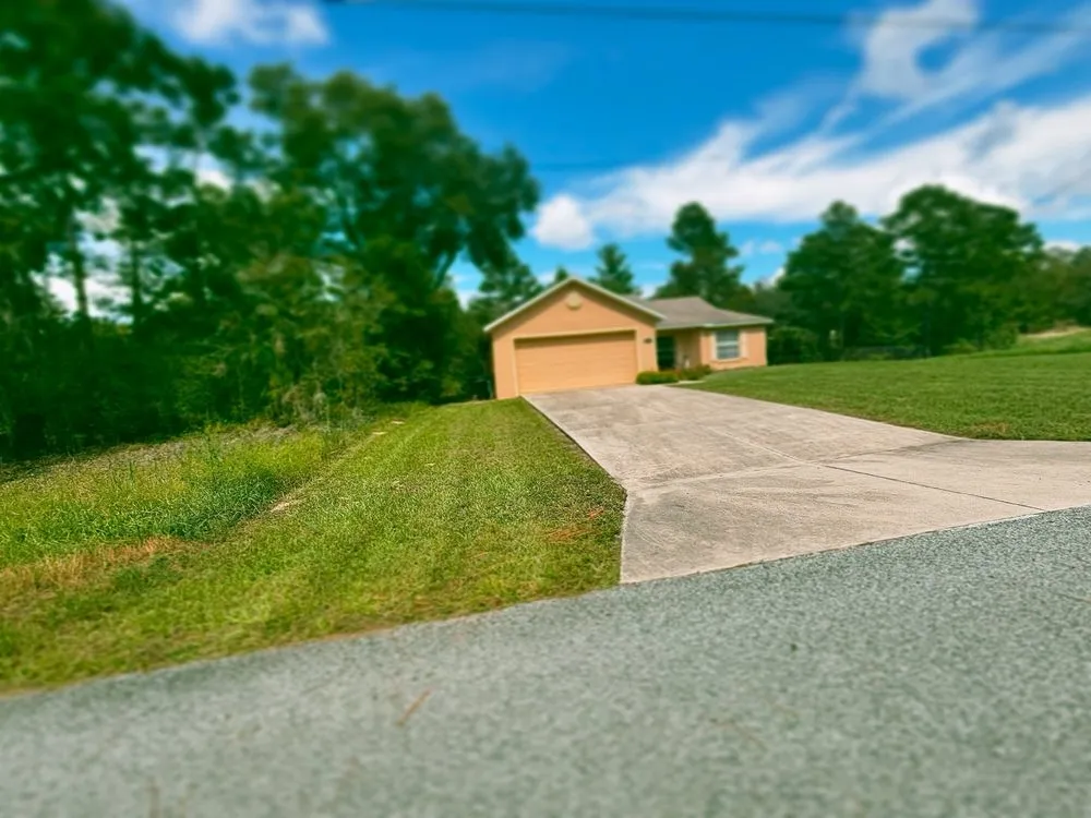 Affordable outdoor landscaping experts serving Ocala, FL - Kruis Kuts & More