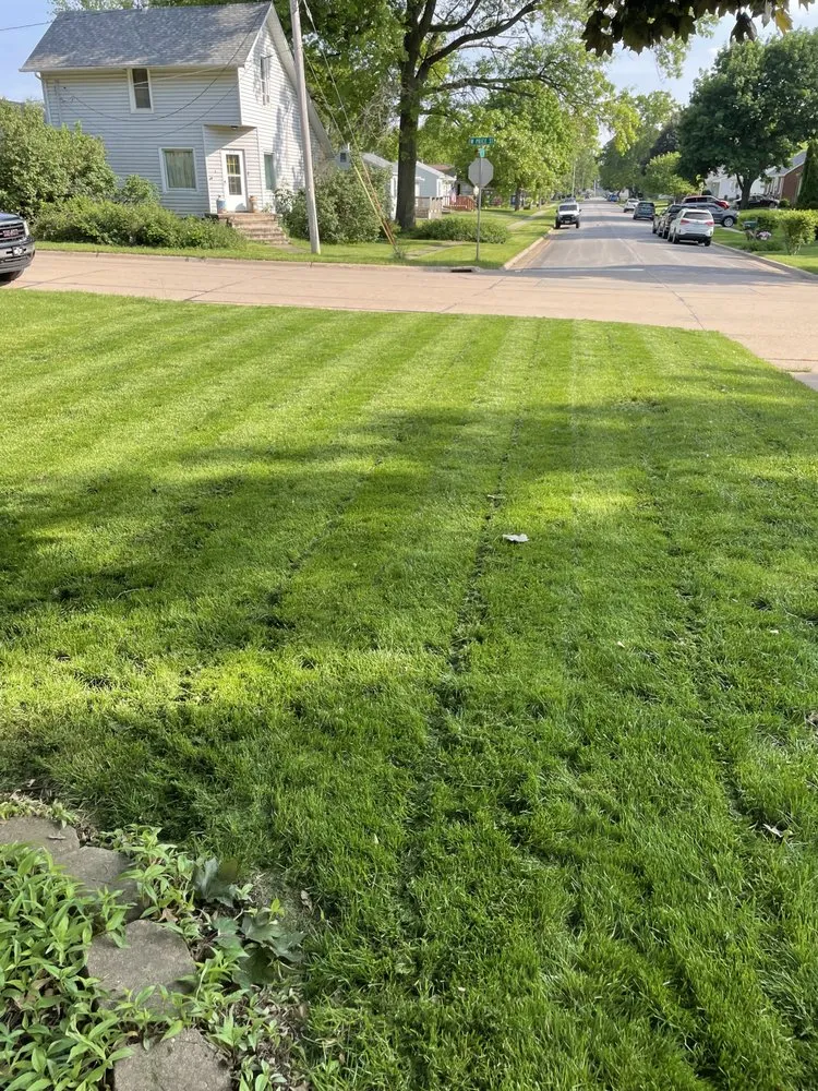 Local outdoor landscaping experts serving Eldridge, IA - Kruse Lawns and Services