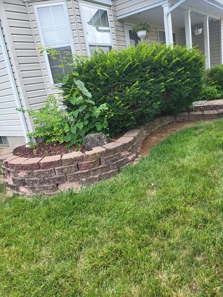 Custom garden landscaping in Waterloo, IL by K&S Construction & Lawn Care