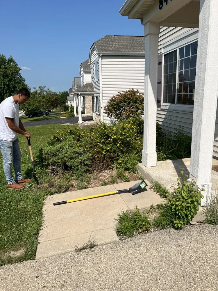 Expert outdoor landscaping in Aurora, IL - KS Landscaping