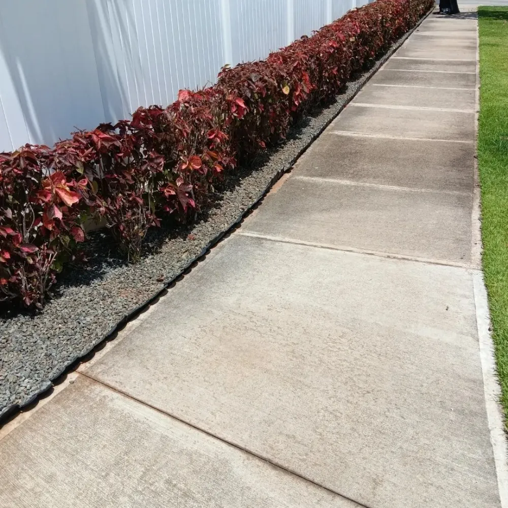 Custom yard maintenance experts serving Waianae, HI - ks Landscaping