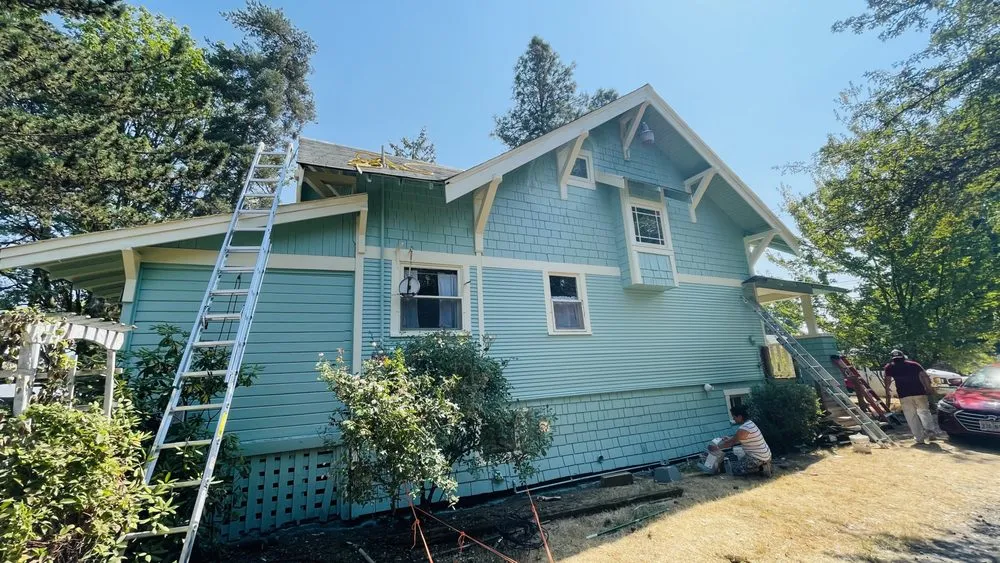 Custom yard cleanup service in Tualatin, OR by Ks Painting