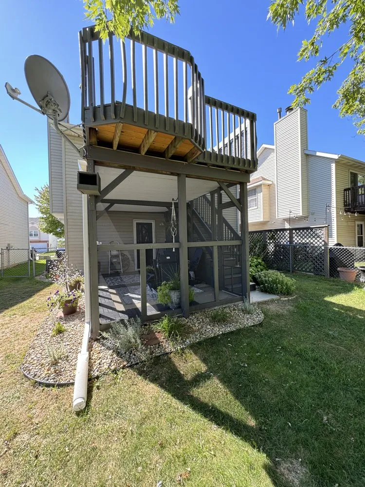 Custom yard maintenance in Bloomington, IL by KT Construction