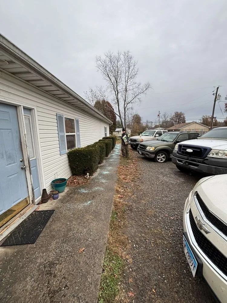 Trusted yard cleanup service for outdoor upgrades in Herrin, IL by K&T landscaping