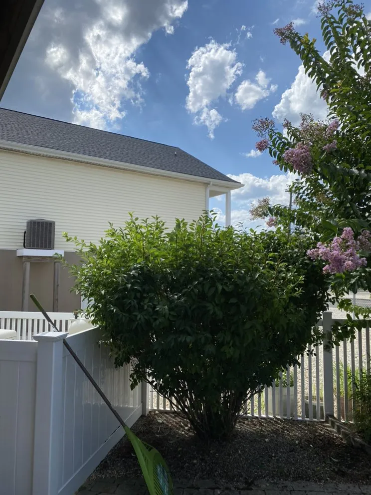 Top-rated lawn care service in Waretown, NJ by KT Lawn and Landscaping Solutions