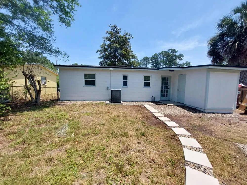 Custom outdoor landscaping experts serving Jacksonville Beach, FL - K&T Lawn and More Services