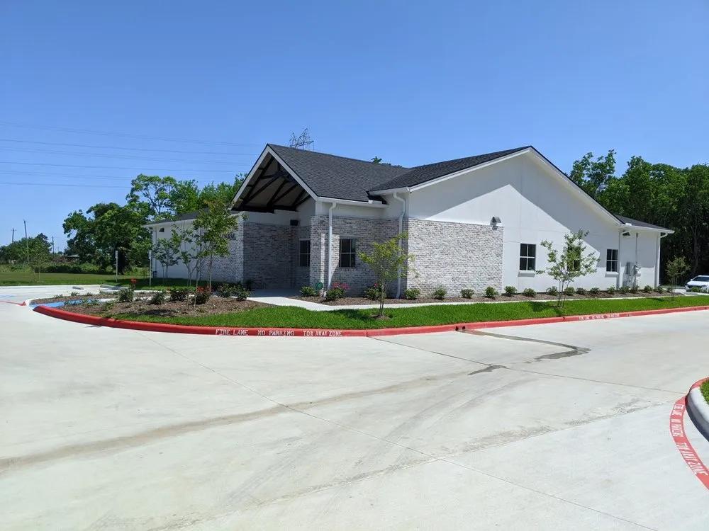 Custom outdoor landscaping in Kemah, TX - KTS Landscape & Irrigation