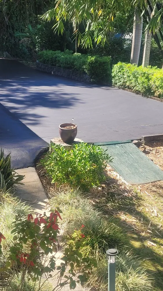 Professional residential landscaping in Hilo, HI by KUA Asphalt Paving
