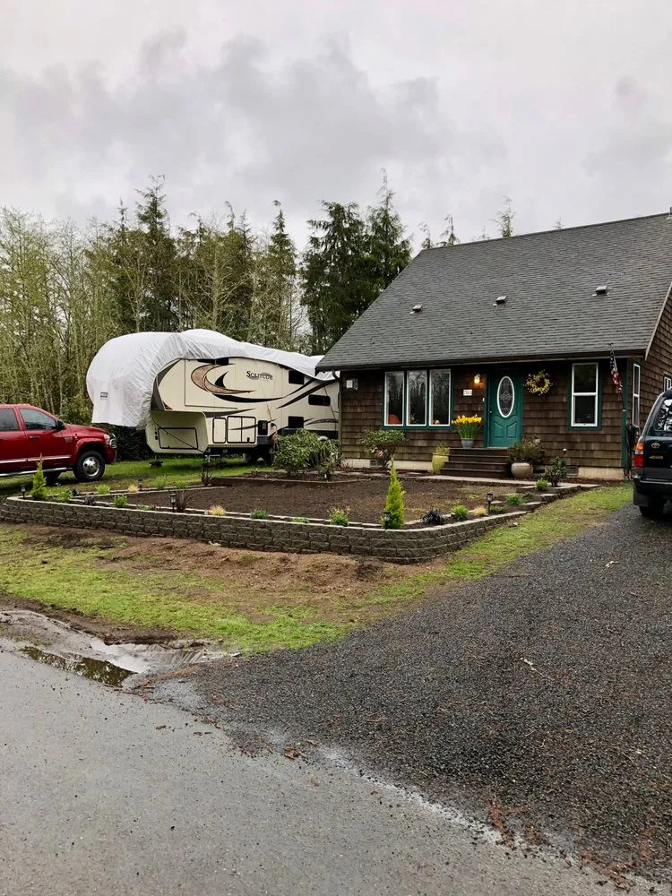 Reliable garden landscaping in Lacey, WA by Kuber Earthworks