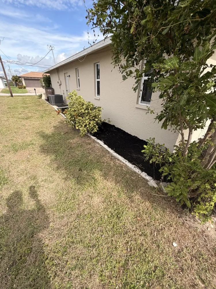 Professional landscaping services experts serving Lehigh Acres, FL - Kudsi