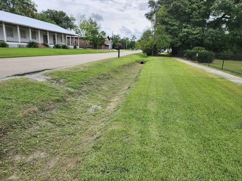 Reliable residential landscaping in Ponchatoula, LA by Kuhn Store