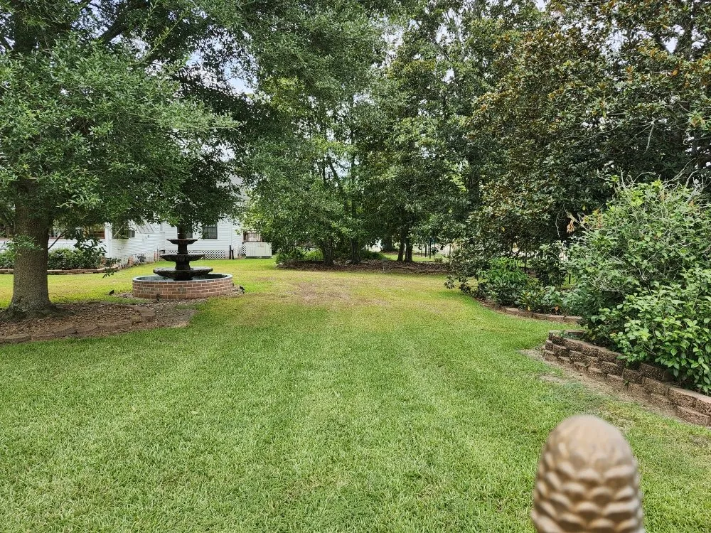 Professional landscape design near you across Ponchatoula, LA - Kuhn Store