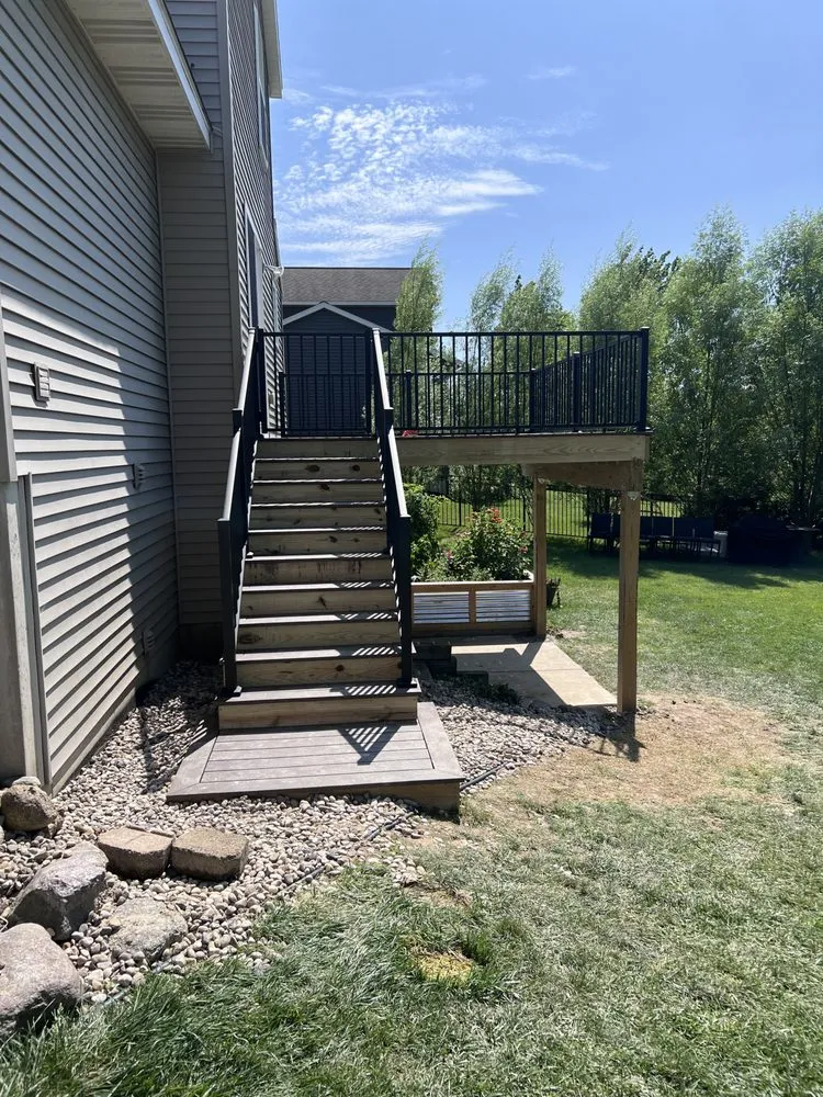 Expert landscaping services experts serving Comstock Park, MI - Kultured Services