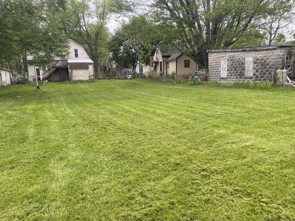 Affordable outdoor landscaping experts serving Fort Wayne, IN - Kumfer’s Lawn Care Service