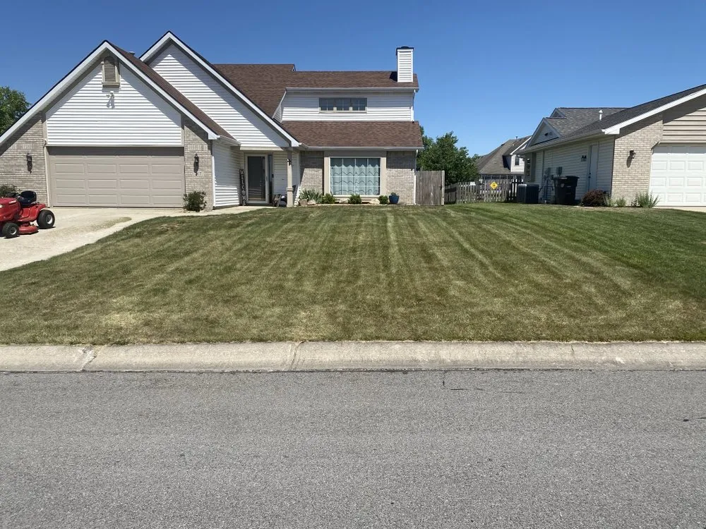 Trusted lawn mowing service near you in Fort Wayne, IN by Kumfer’s Lawn Care Service