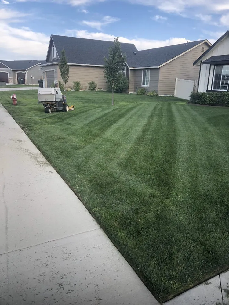 Reliable lawn care service experts serving Kuna, ID - Kuna Grass Works