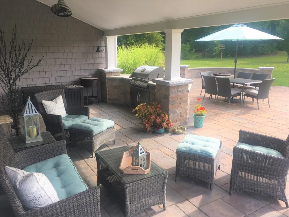 Trusted lawn mowing service experts serving Erie, PA - Kunco Landscape