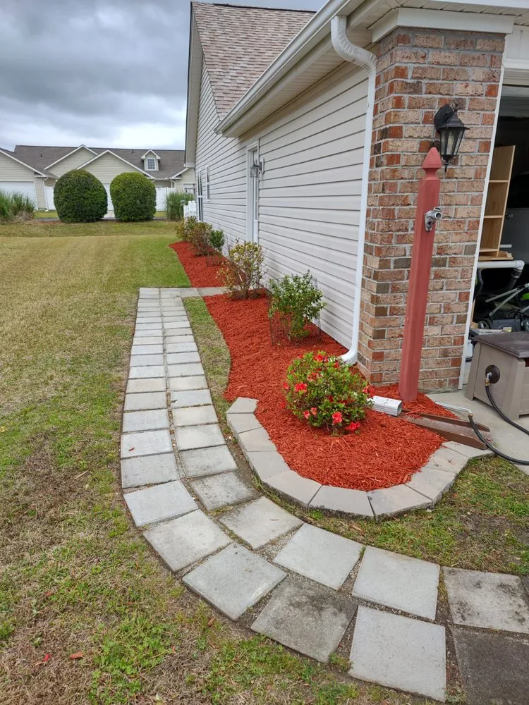 Professional outdoor landscaping in Myrtle Beach, SC by Kunkle Kutz