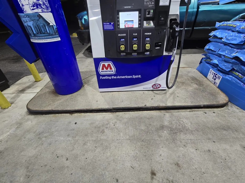 Professional yard cleanup service in Coon Rapids, MN - Kuntry's Landscaping Service