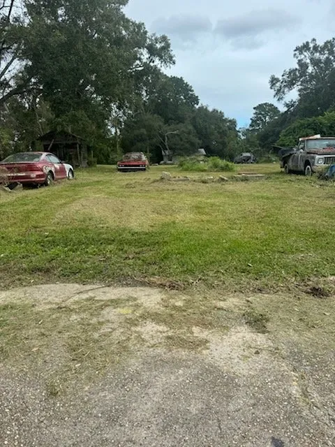 Custom residential landscaping experts serving New Orleans, LA - Kuredlawn Services