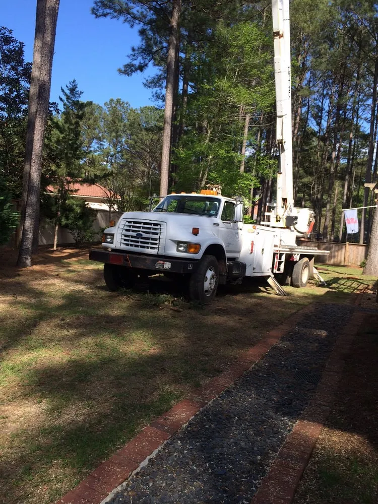 Custom residential landscaping for beautiful yards in Brandon, MS by Kustom Kutz Tree Service