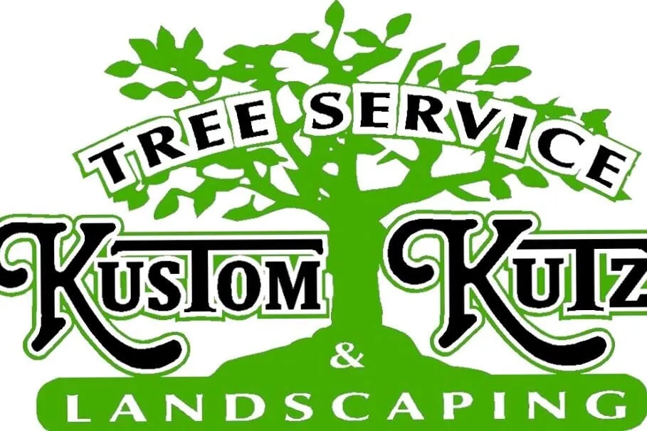 Professional lawn care service experts serving Brandon, MS - Kustom Kutz Tree Service