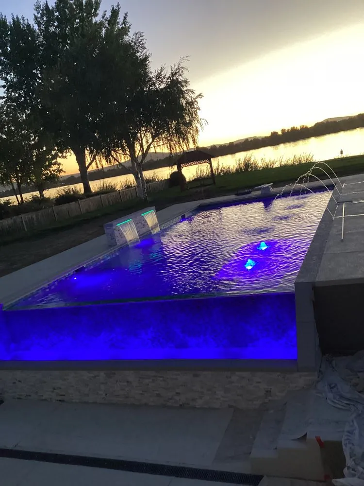 Professional residential landscaping in Pasco, WA by Kustom Pools & Landscaping