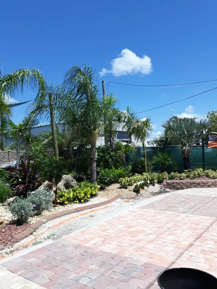 Trusted landscape design for year-round maintenance in Port Charlotte, FL by Kustomized Kurbing