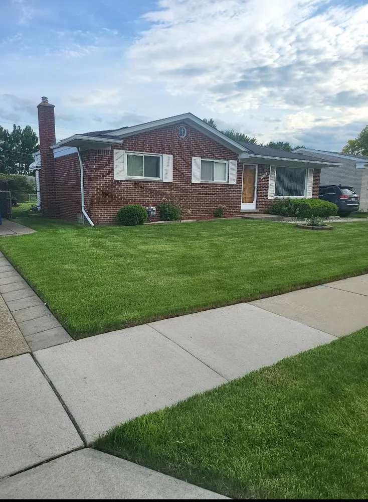 Reliable landscaping services with custom design in Houston, TX by Kuttakey