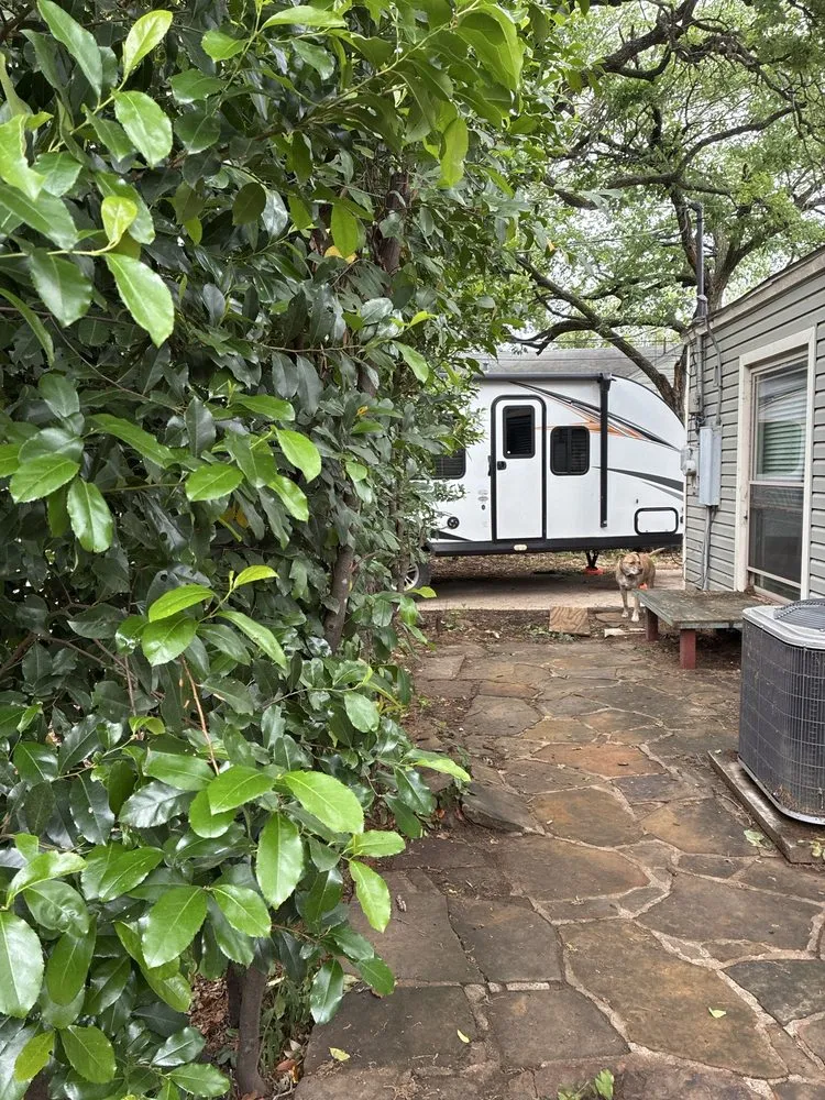 Trusted yard maintenance in Aledo, TX by Kutters Landscaping