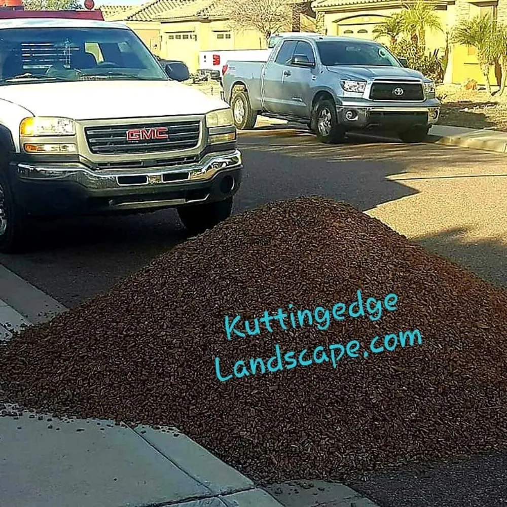 Trusted lawn mowing service in Chandler, AZ - KuttingEdge Landscape