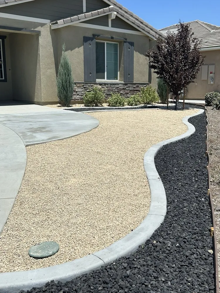 Professional yard maintenance in Menifee, CA by Kwik Kerb by Guido